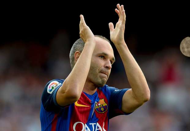 andres-iniesta-barcelona-joan-gamper_2m9i7qn1escd1w5sb2xc0zqpf.jpg