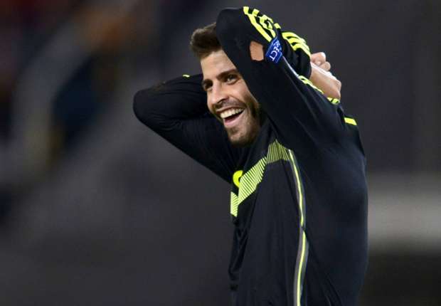 gerard-pique-macedonia-spain-euro-qualifier_1fklx1wzbxwt01lu1mbq7rqxtc.jpg