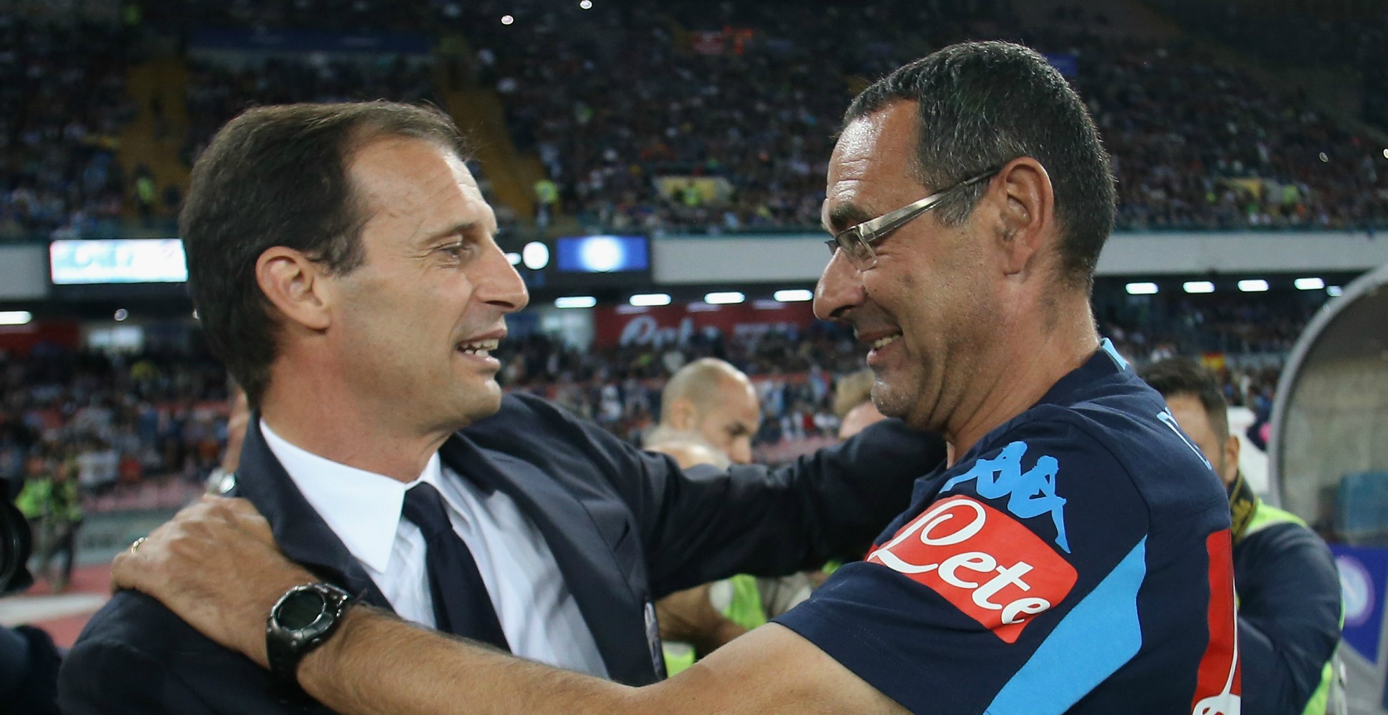 Allegri professa calma, ma dà un pugno alla panchina! Sarri fa pretattica