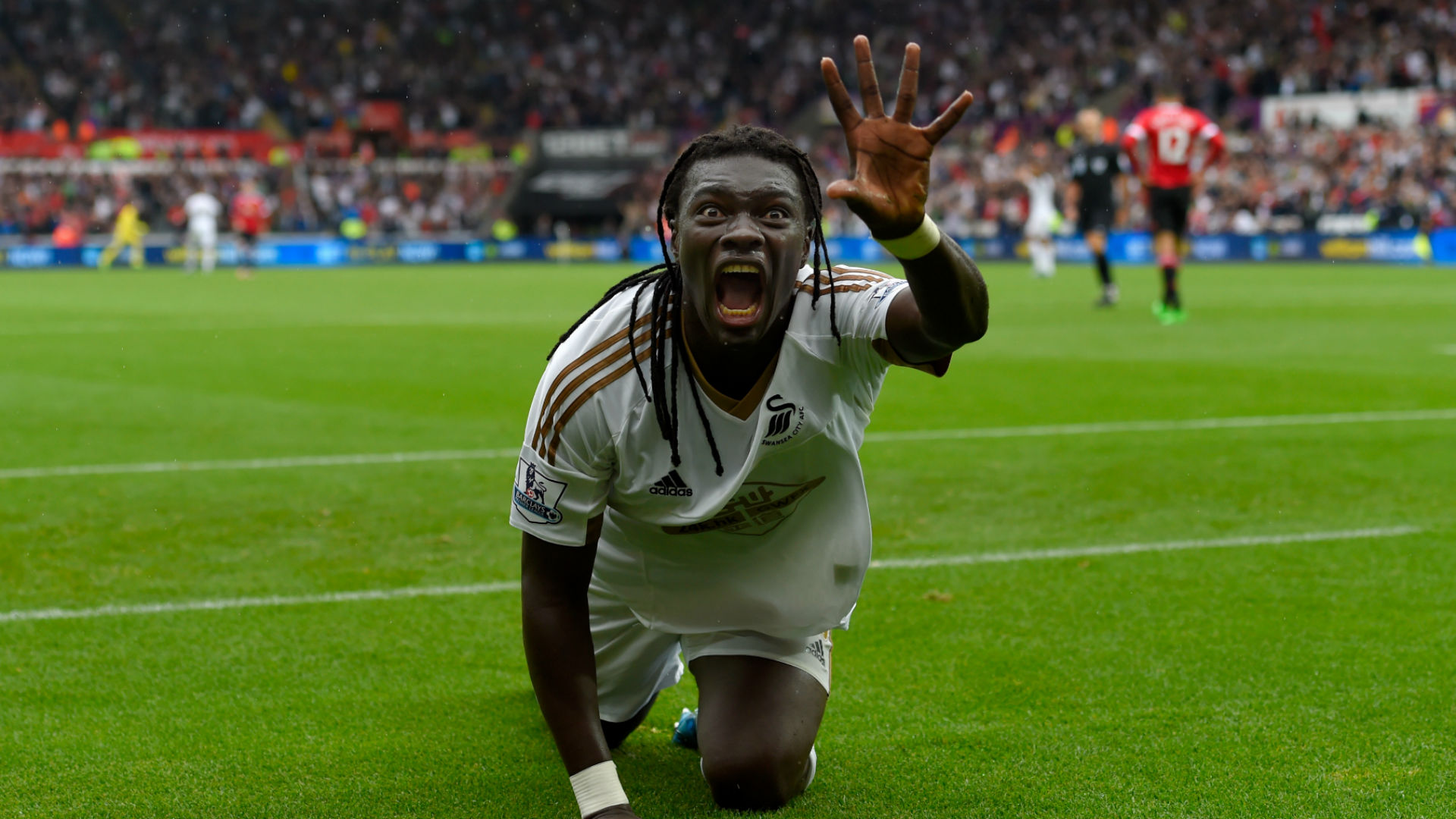 Bafetimbi Gomis Premier League Swansea v Manchester United 300815