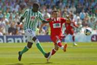 ALFRED NDIAYE PIOTR TROCHOWSKI BETIS SEVILLA LIGA BBVA BENITO VILLAMARIN