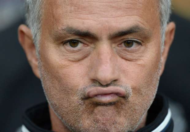jose-mourinho-manchester-united_2g8nnitjqh6v19d0klf5dpbxv.jpg