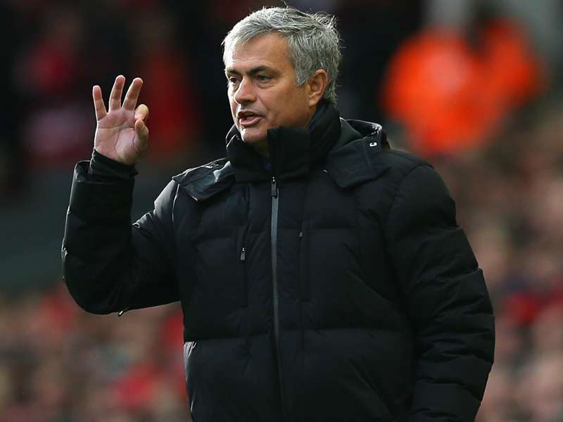 Mourinho defende Diego Costa de críticas de Sérgio Ramos: "Ele não é médico"