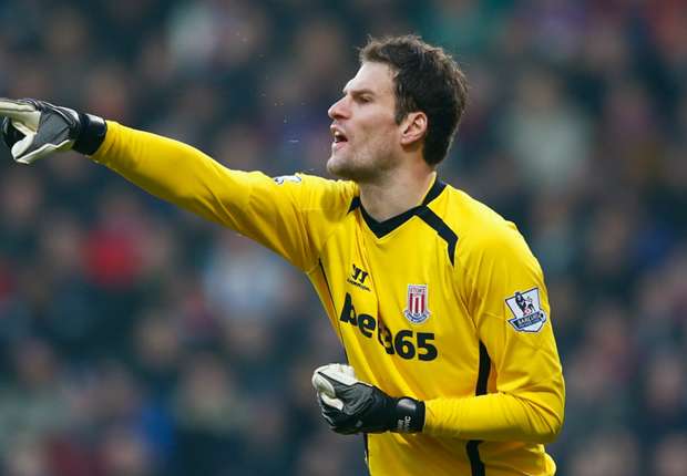 asmir-begovic-stoke_yjp5bofxng0x12zl1yjc5mfno.jpg