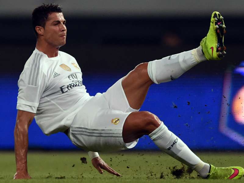 Cristiano Ronaldo é questionado sobre a Fifa e revela desprezo: "Estou c..."