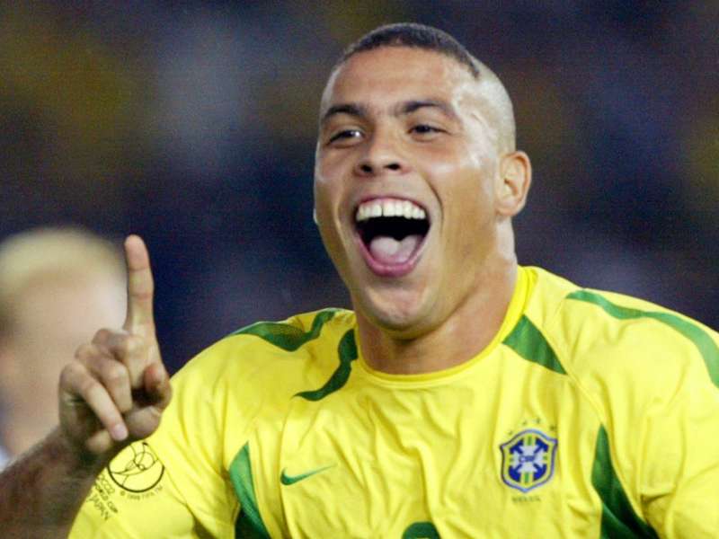 Brasilien-Legende Ronaldo stellt seine Top-11 zusammen ...