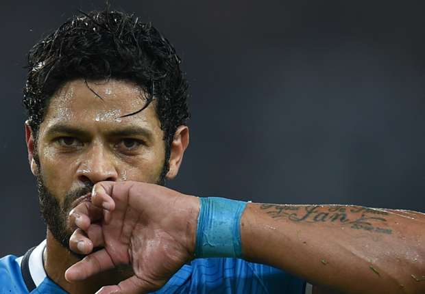 man-utd-winger-hunt-hulk-zenit_1q1031tmx3yea1vp1t4yy3ccd0.jpg