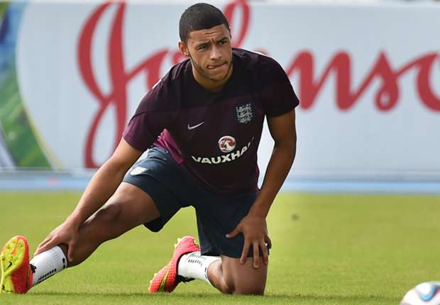 alex-oxlade-chamberlain-arsenal_1l7uxb3mtd8p31qi3r0mznxske.jpg