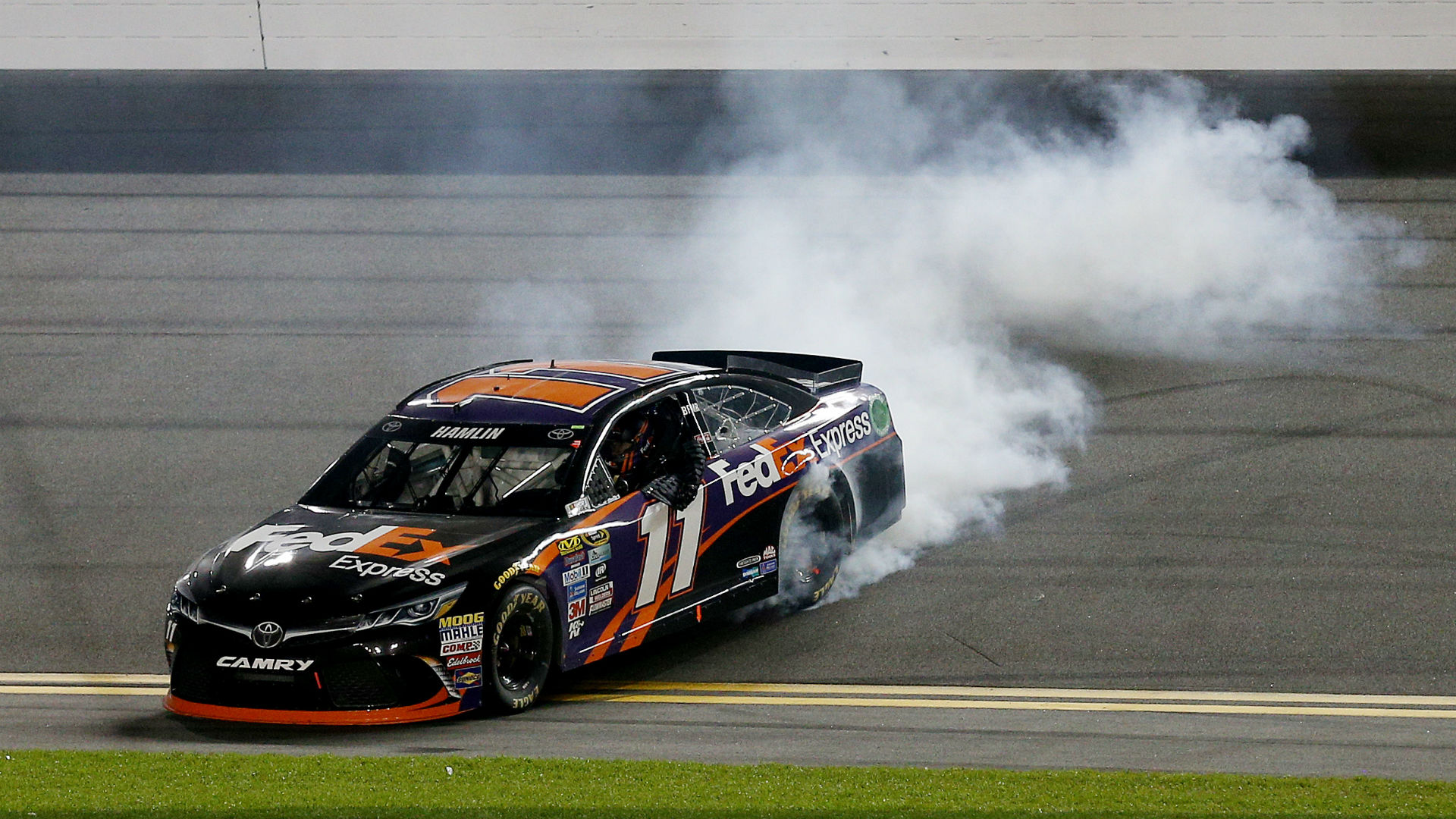 2016 Daytona 500 results: Denny Hamlin wins in photo finish | NASCAR ...