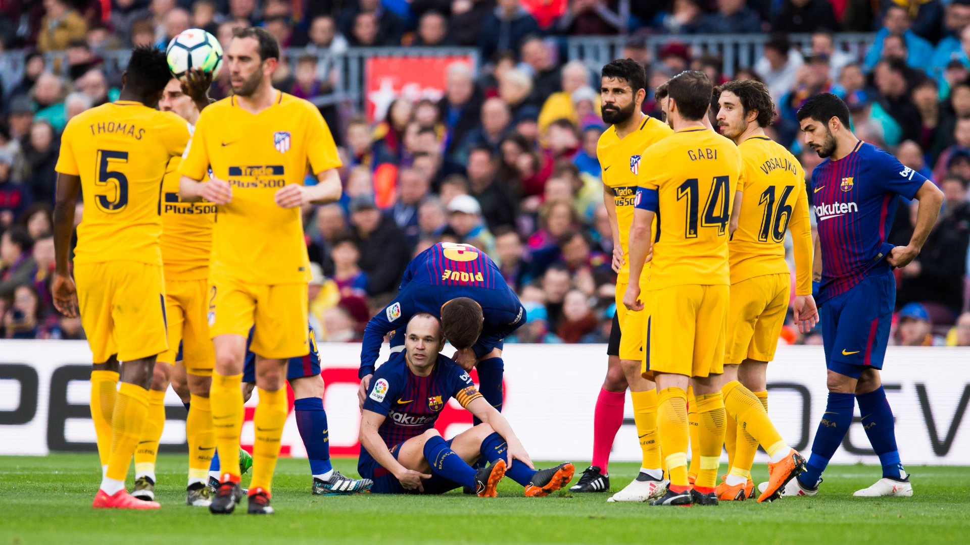 Image result for BARCA VS ATLETICO MADRID INIESTA