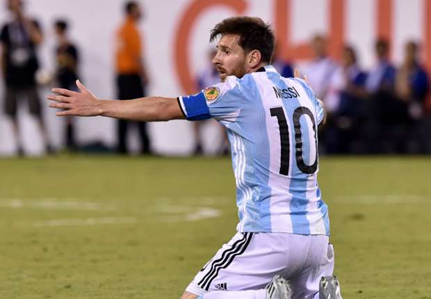 lionel-messi-argentina-v-chile-copa-america-centenario-final-26062016_1ltjj1p3jkjp11o1qb9ic8mz9v.jpg