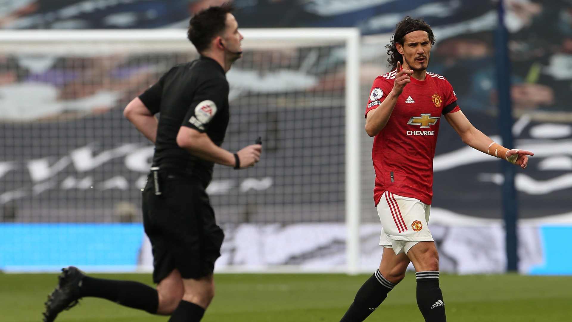 Cavani VAR decision was a 'total injustice', fumes McTominay