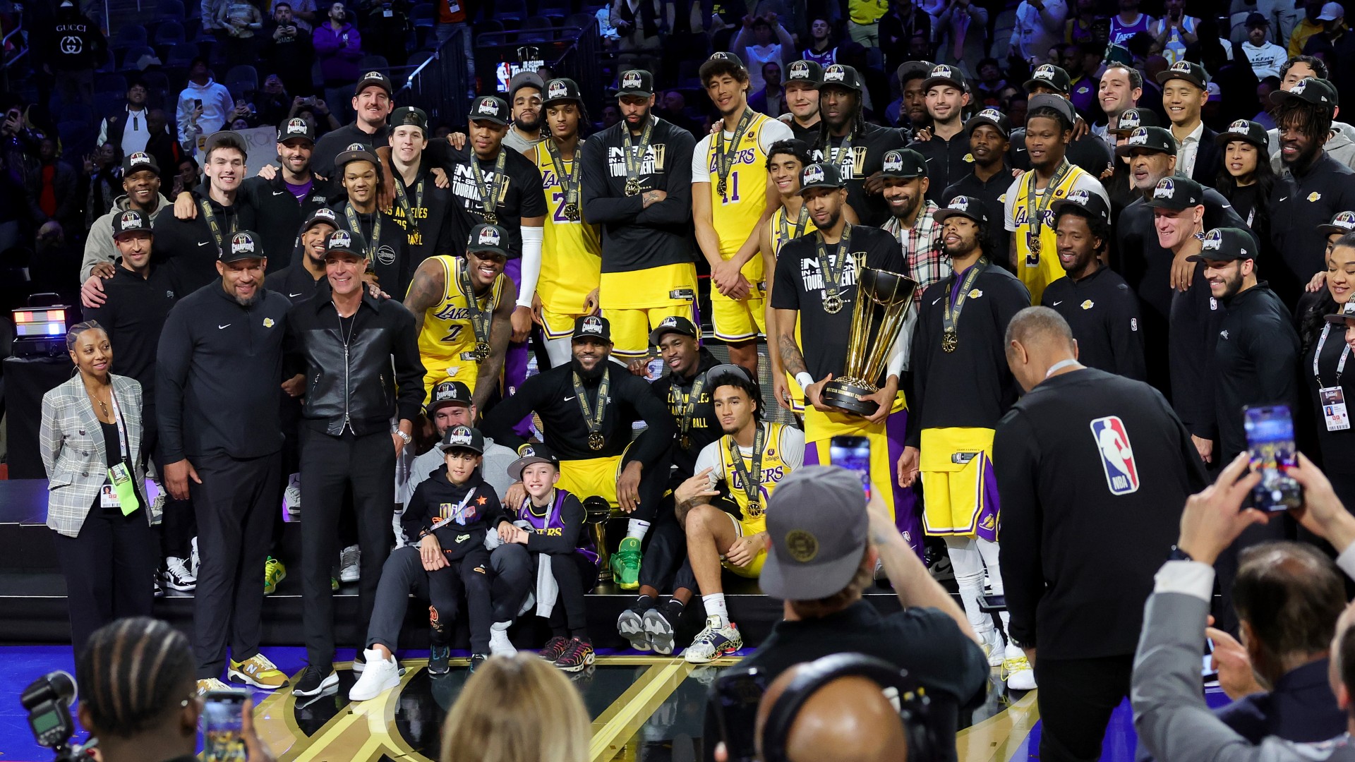 NBA: Lakers beat Pacers to win inaugural In-Season Tournament behind Davis' 41 points and 20 rebounds