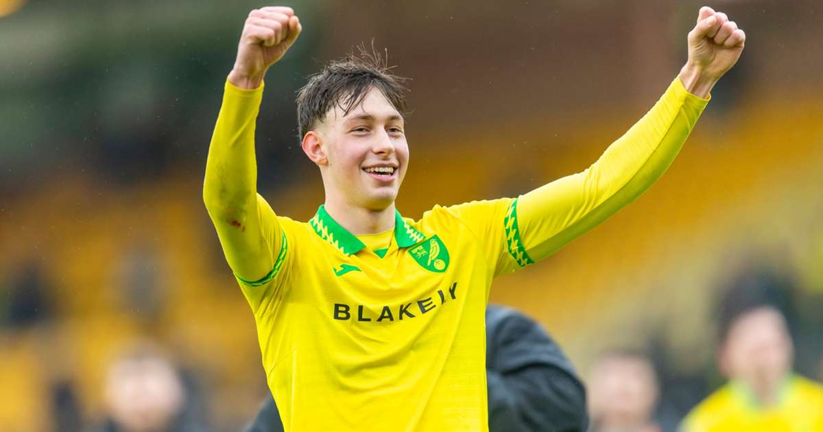 Oscar Schwartau celebrates his winning goal for Norwich City