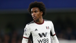 Willian wants to stay at Fulham