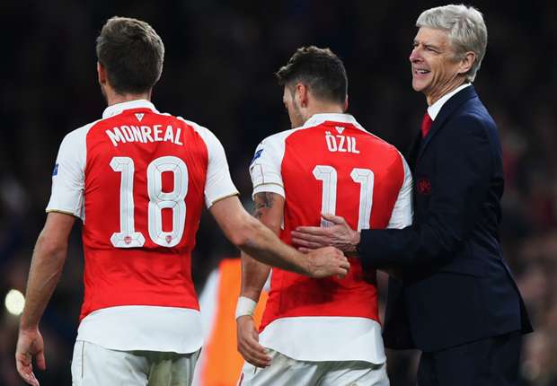 arsene-wenger-mesut-ozil-cropped_rsfkysmtcuyd1dpi42nravppq.jpg