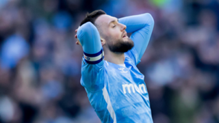 Championship: Coventry frustrated by 10-man Oxford as Ipswich and Millwall improve play-off hopes