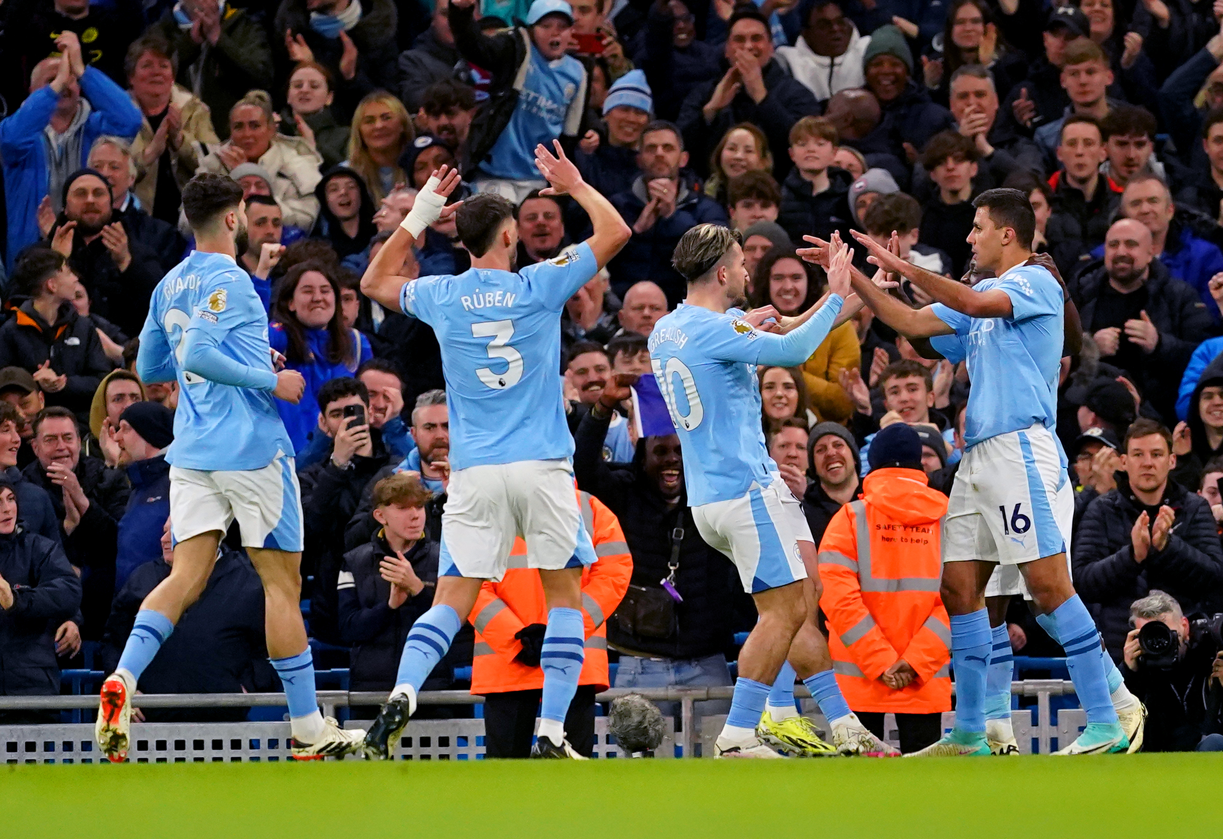 Manchester City can move level on points with Liverpool by beating Crystal Palace (Martin Rickett/PA)