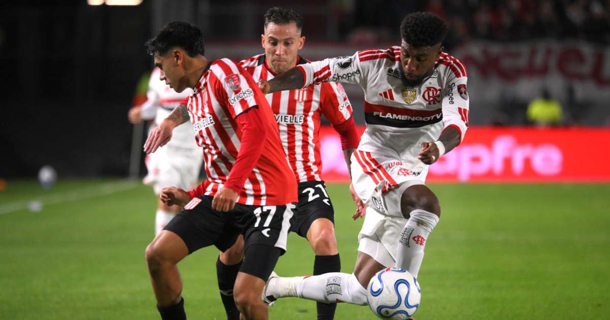 Flamengo players in action