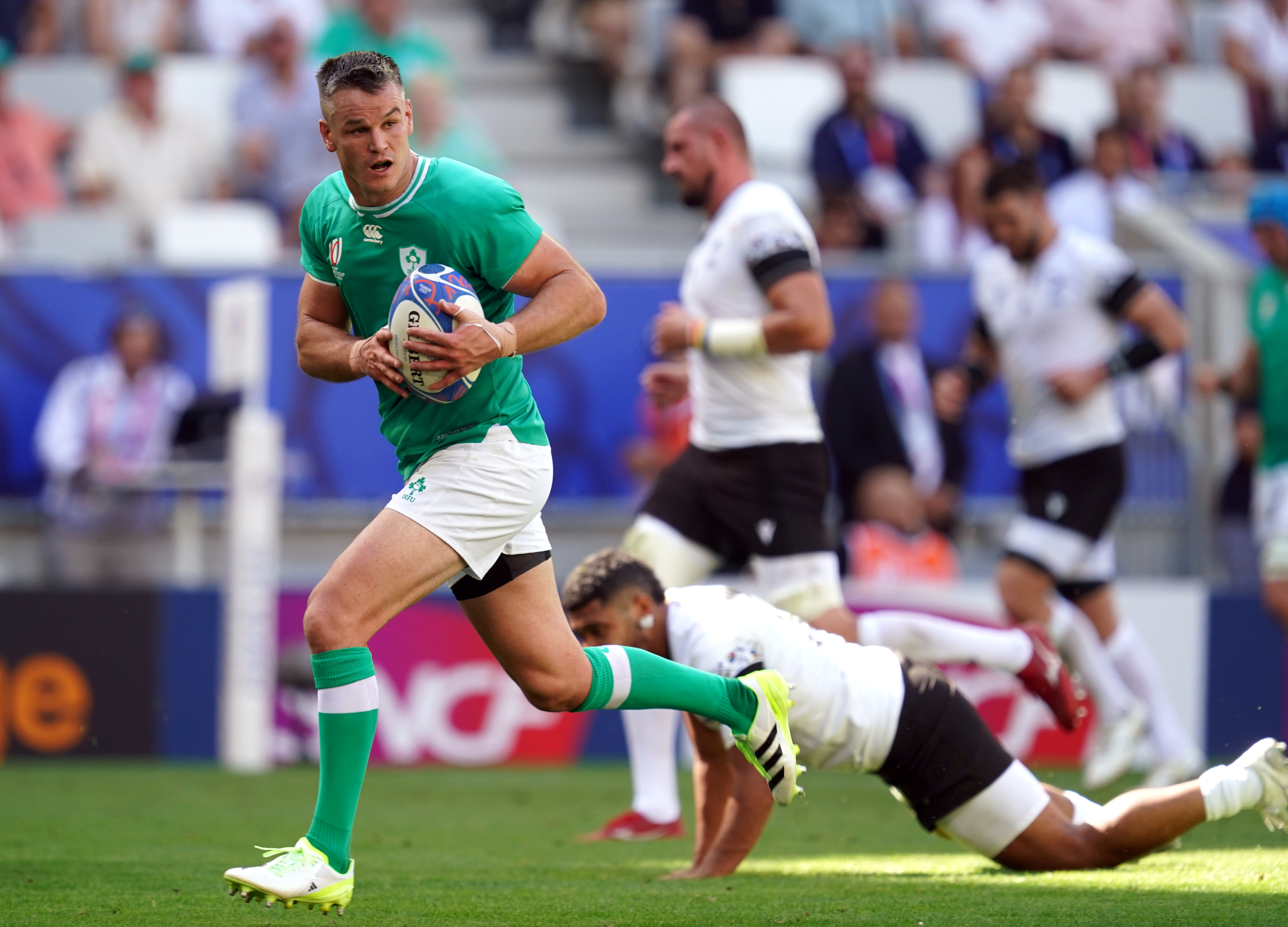 Johnny Sexton on the charge against Romania