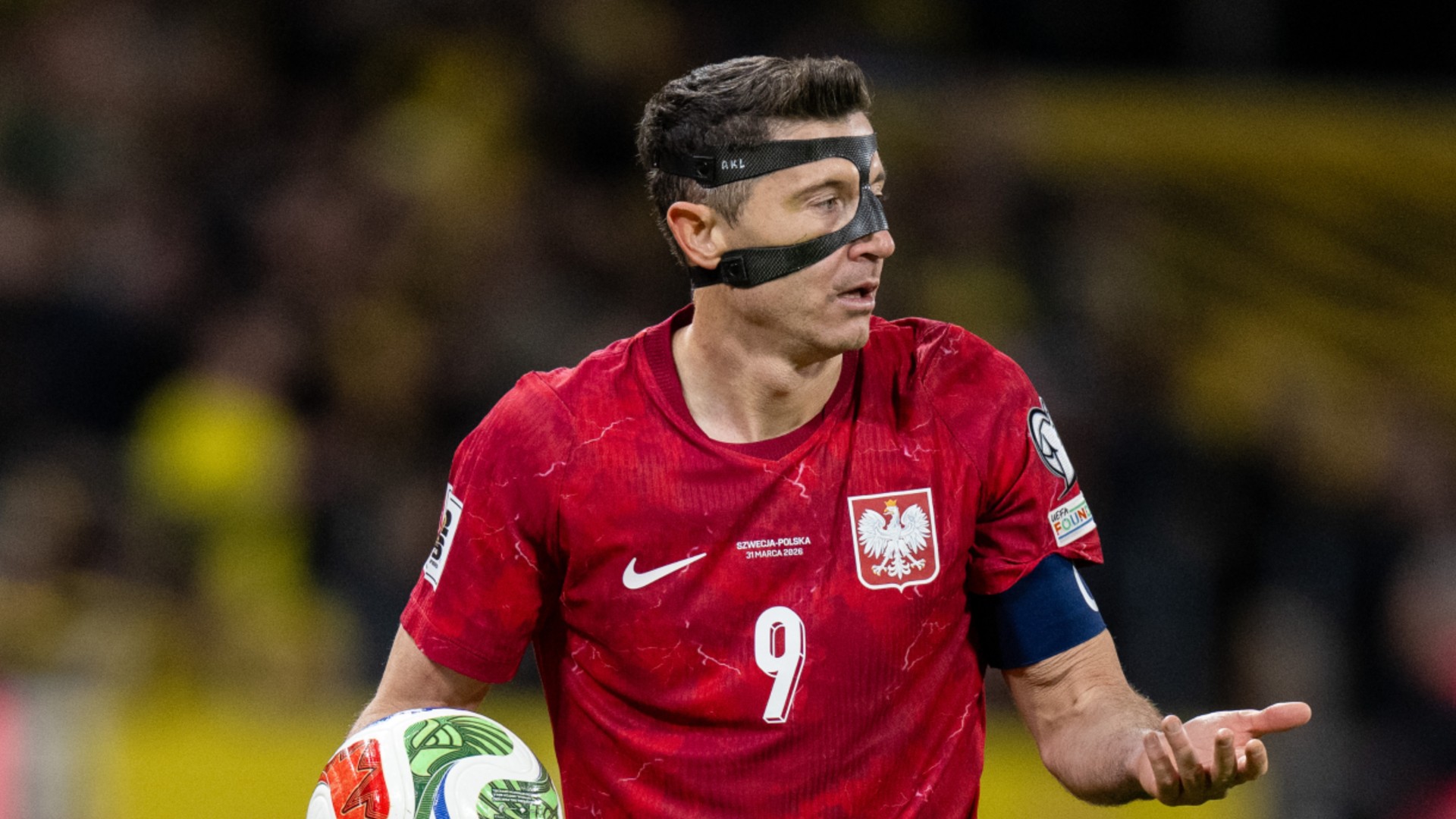 Flick: Lewandowski fully focused on Barca after World Cup failure