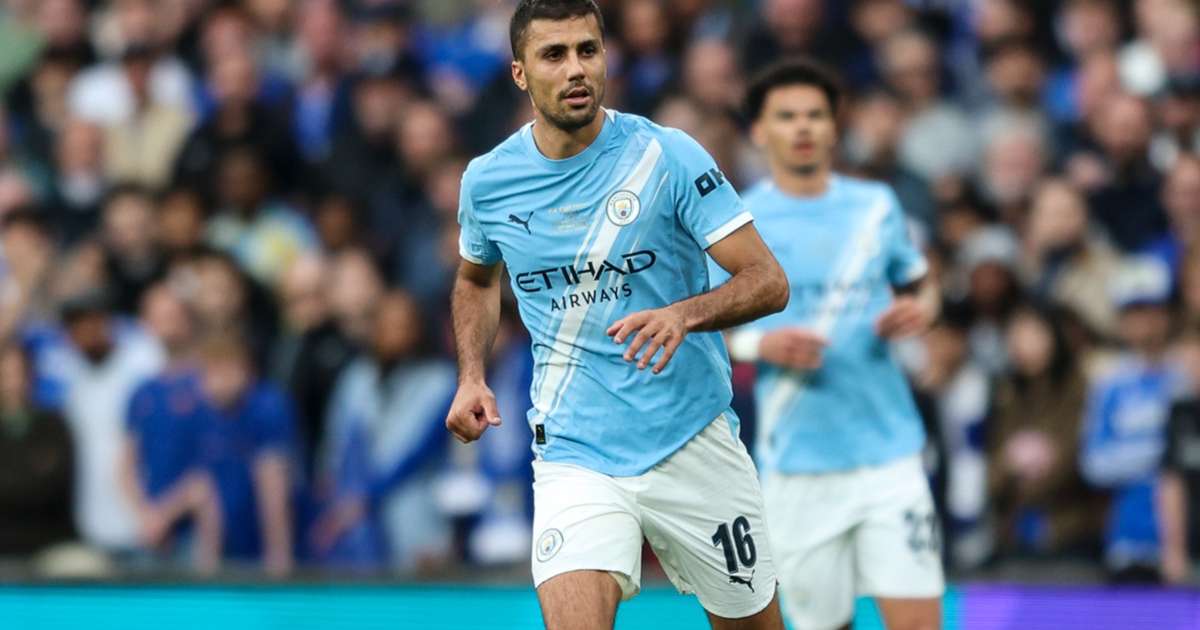 Rodri representing Manchester City