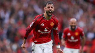 Manchester United 3-2 Burnley: Fernandes penalty snatches dramatic late win