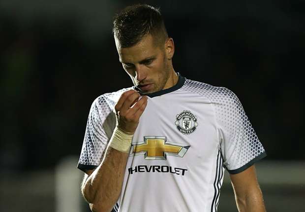 morgan-schneiderlin-cropped_109sr0i6w32jw1f7vin4h0513i.jpg