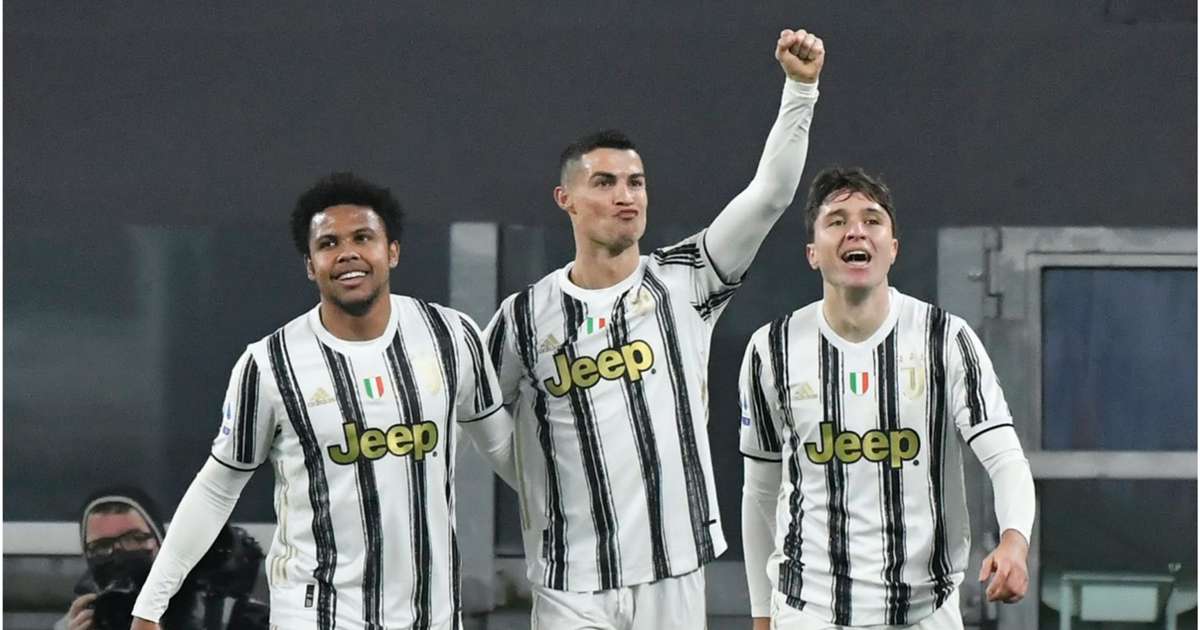 Juventus 1 - Fiorentina 0: Initial reaction and random observations - Black  & White & Read All Over