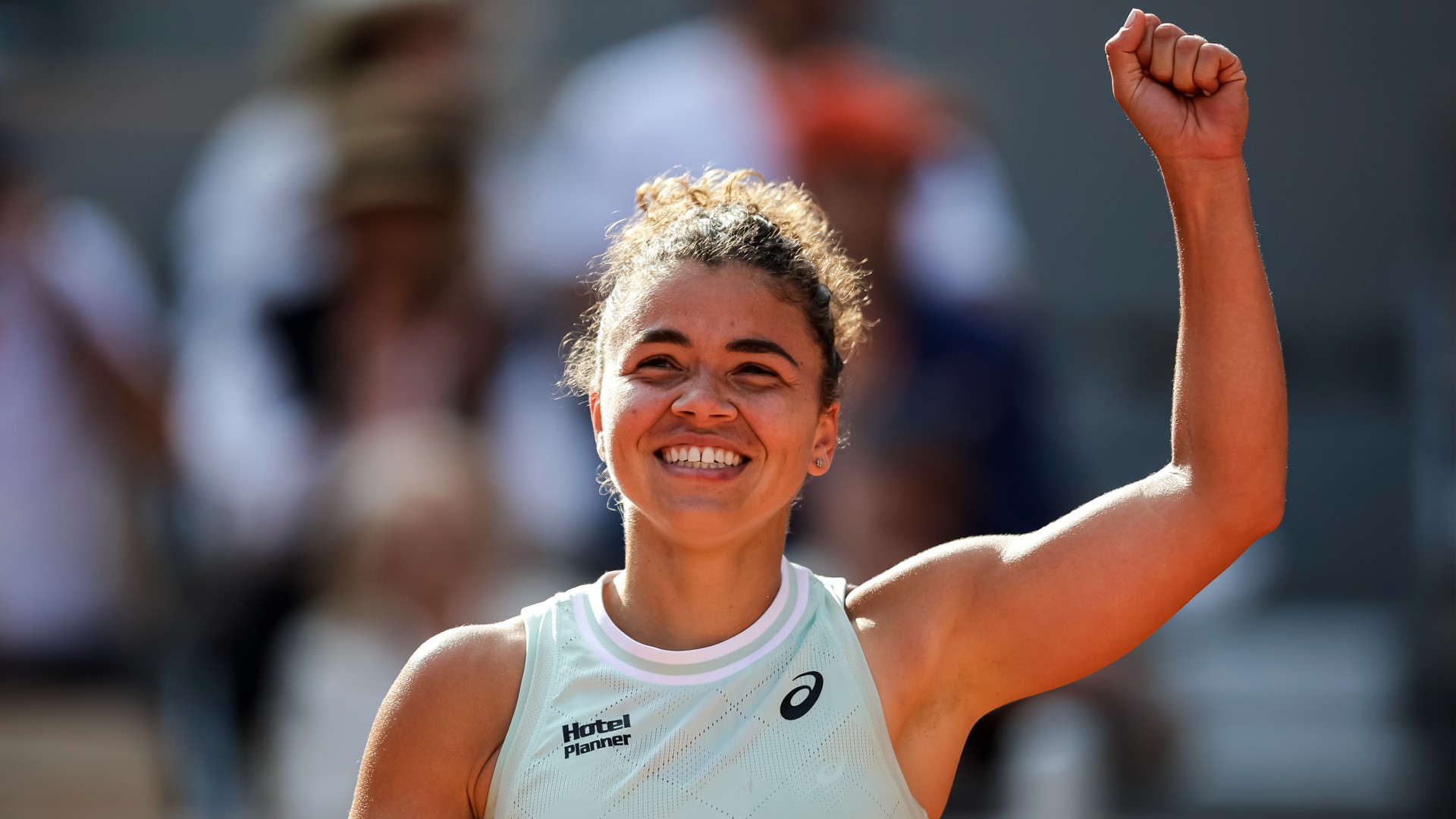 Paolini 'never dreamed' of first French Open final