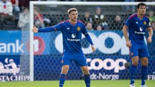 Mount loving new Man Utd role alongside Santos