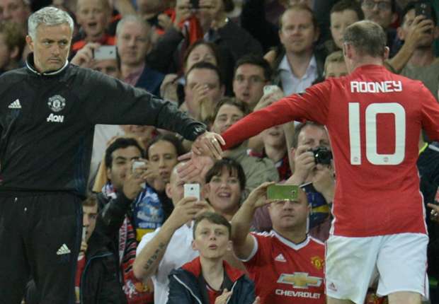 rooney-and-mourinho-cropped_6ej2kdd5xqnp1rlneu8fo7shv.jpg