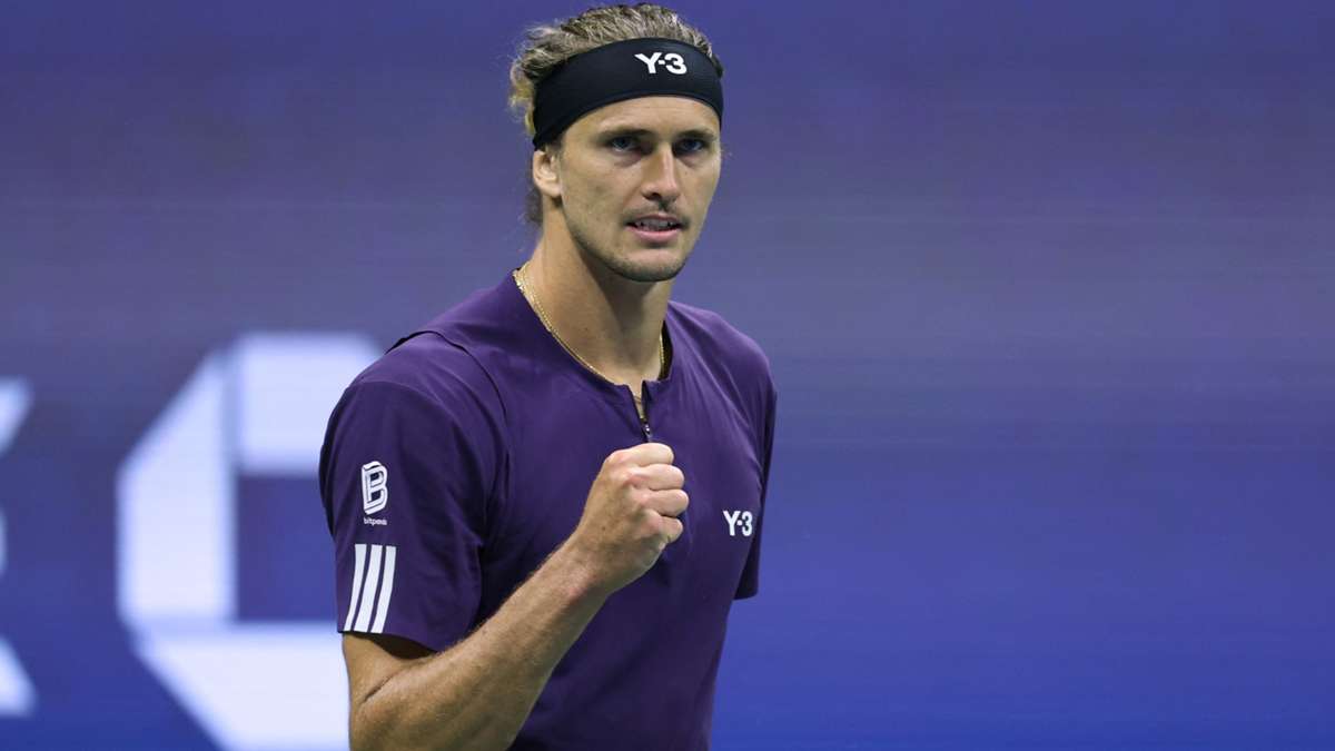 US Open: Zverev and De Minaur make flawless starts