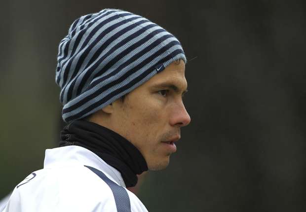 hernanes-cropped_1pu2s58r66w781k1lxvxnnxkul.jpg