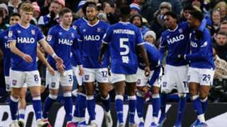 Championship: Ipswich climb into top two, Coventry held at Charlton