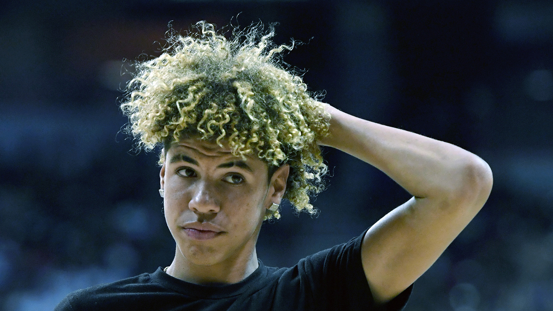 Lamelo ball. Lamello Ball. Lamello Ball Zion. Lamello Ball волосу. ЛАМЕЛО Болл прическа.