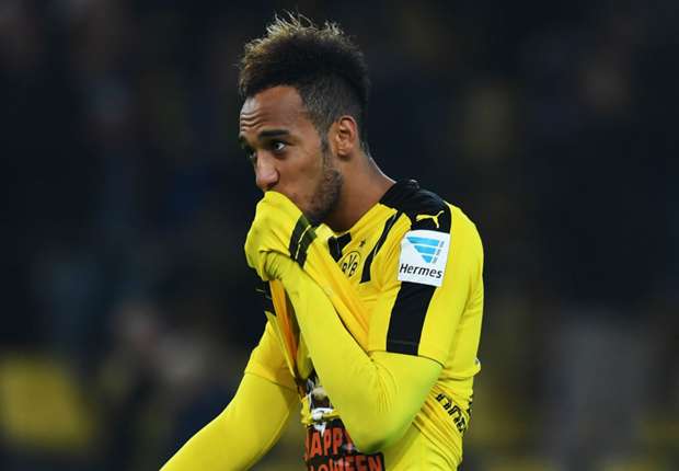 aubameyang-cropped_17n0mgwc49xak18aodgcdx5il2.jpg