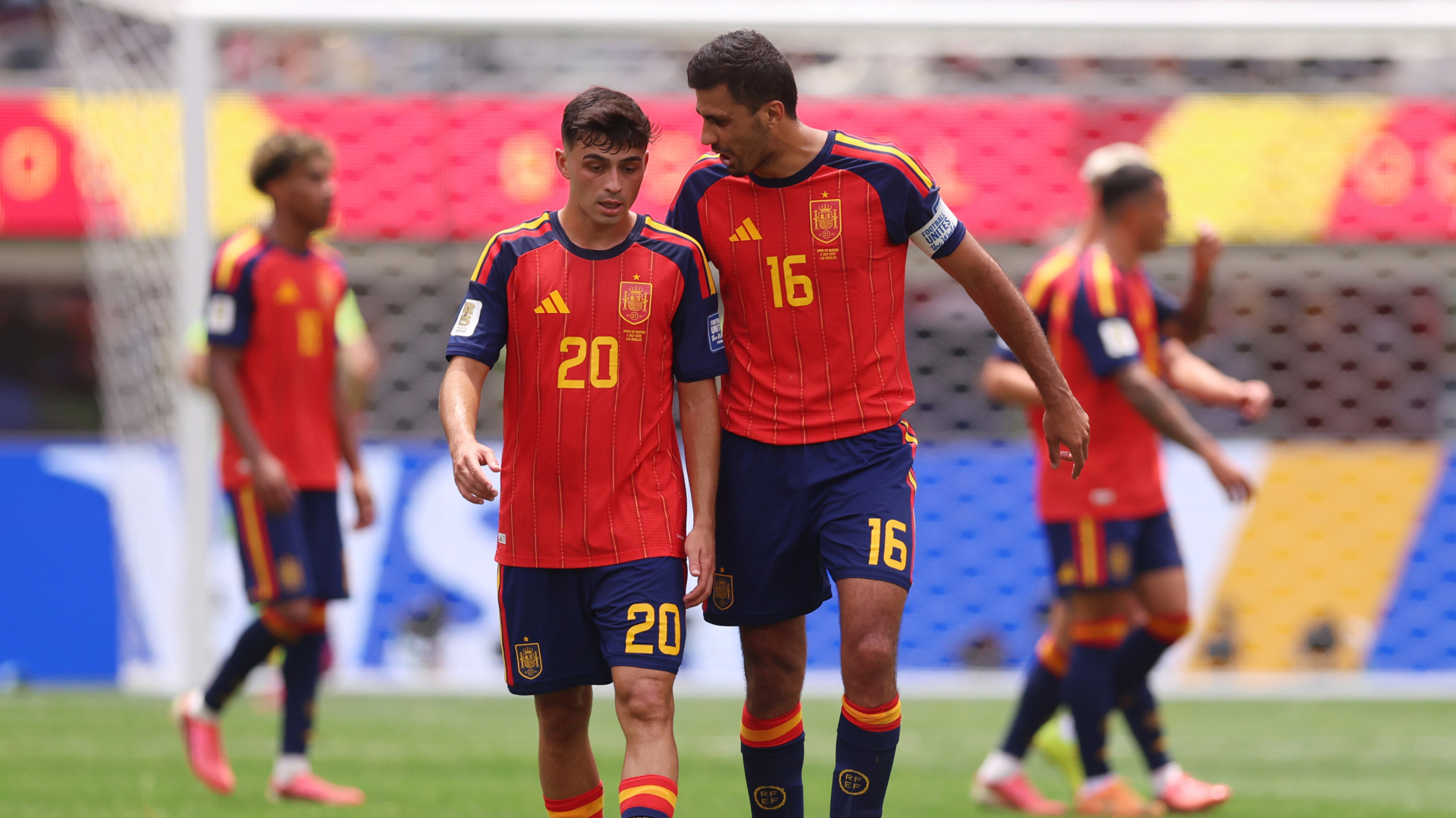 De la Fuente destaca el mediocampo español ante el de Portugal