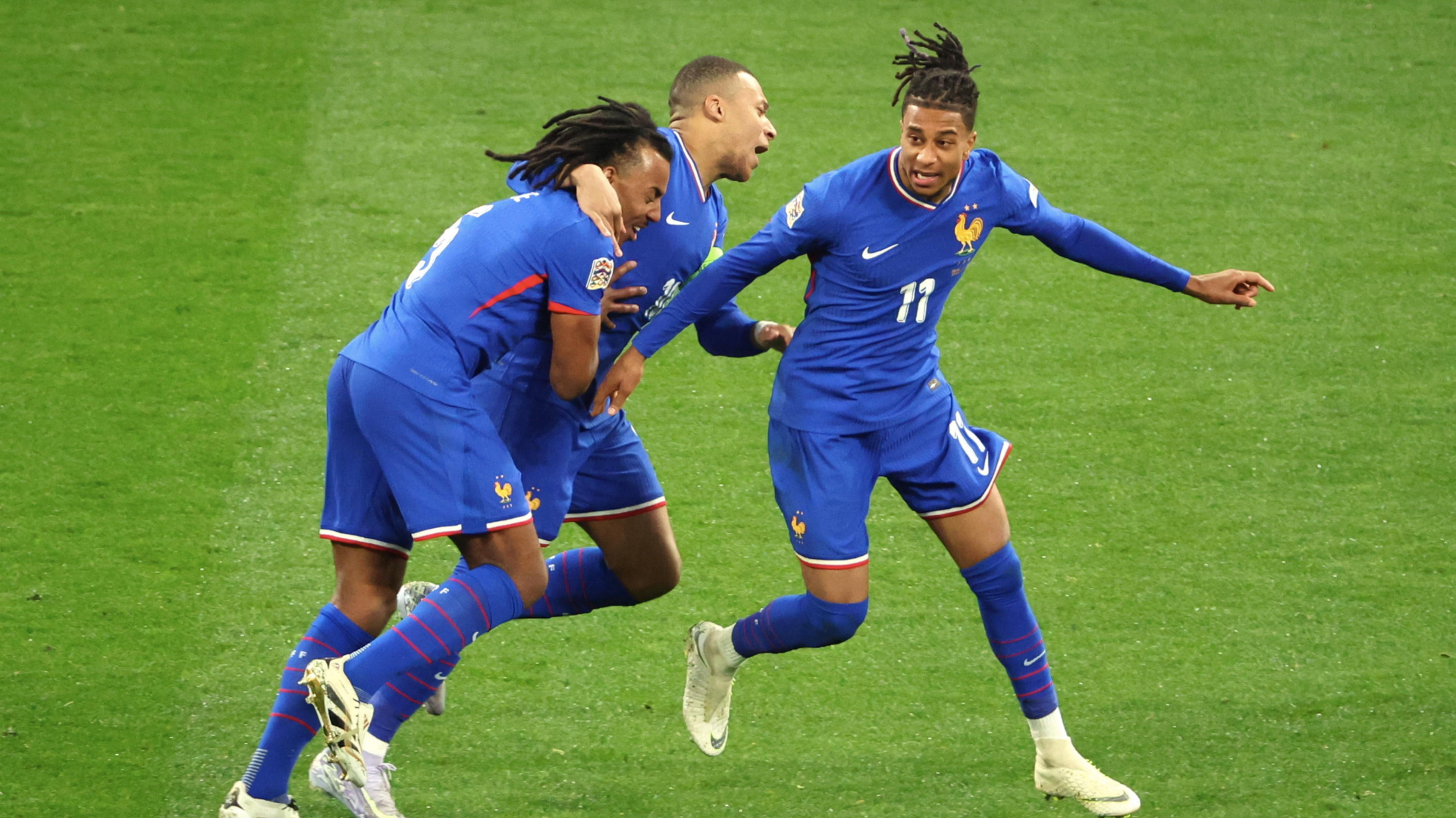 Deschamps will not burden Olise with Griezmann comparisons