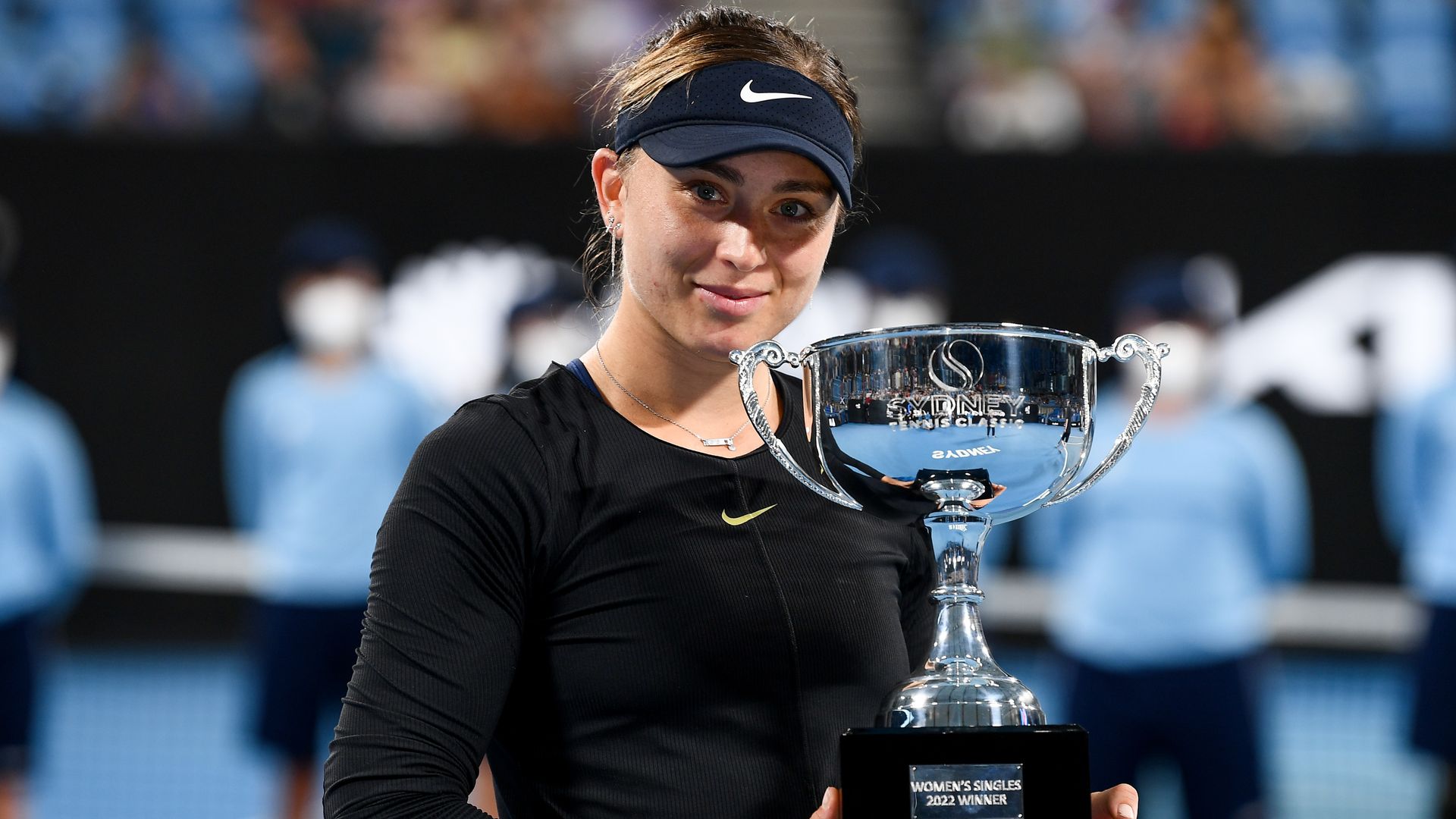 Paula Badosa holds the Sydney Classic trophy