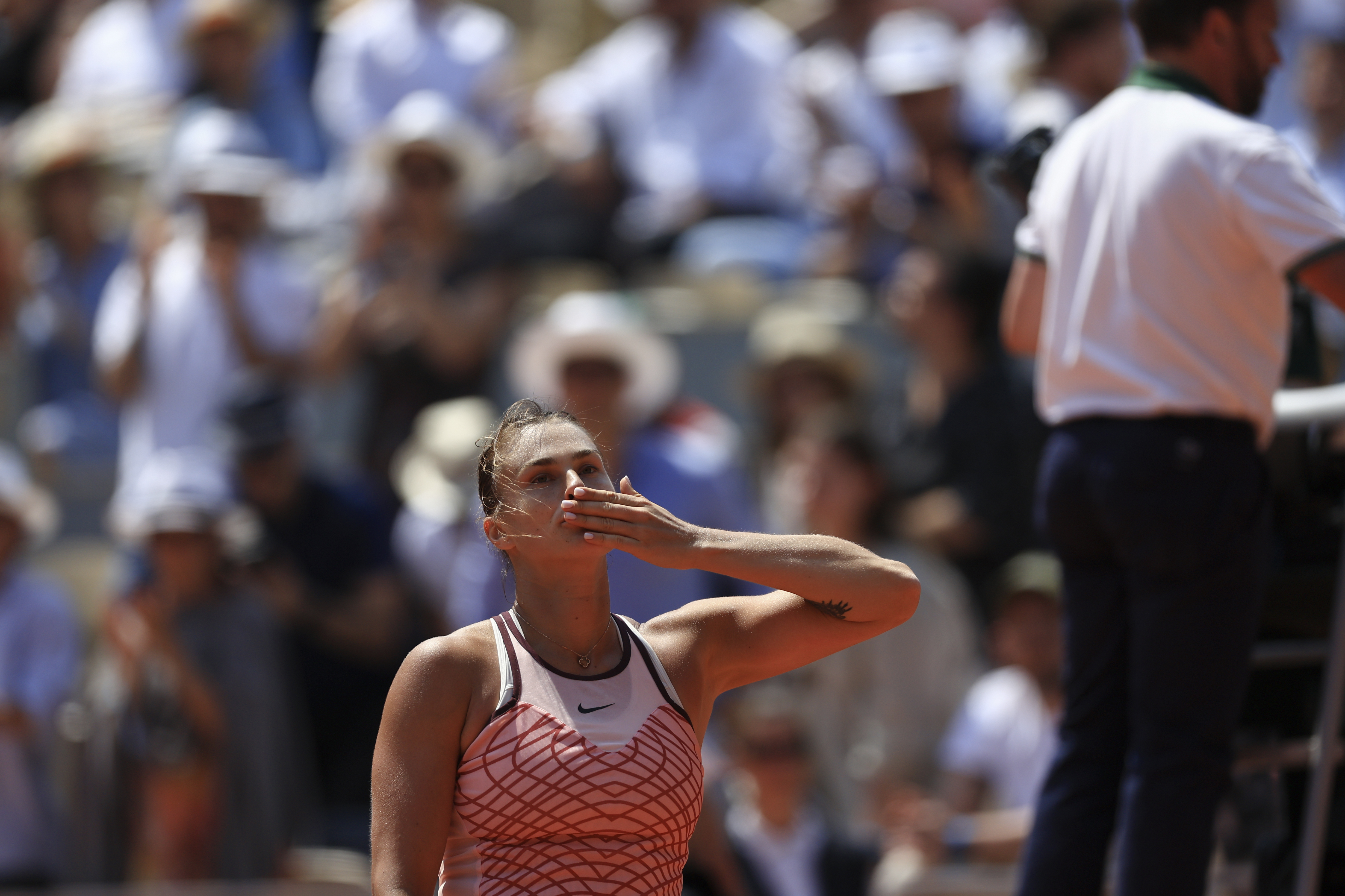 Aryna Sabalenka blows a kiss to the crowd