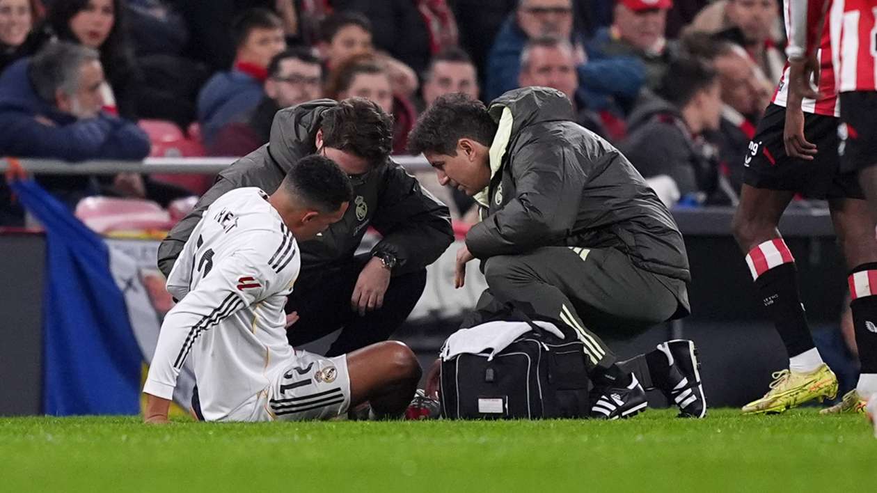 Real Madrid confrim quad injury for Alexander-Arnold