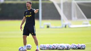 Chelsea coach Alonso could still play in the Premier League, says Rogers