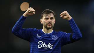 Fulham 1-2 Everton: Leno own goal caps second-half comeback