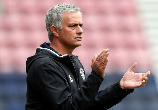 josemourinho-cropped_w74mg1pfcbeg163rrp7202ylf.jpg