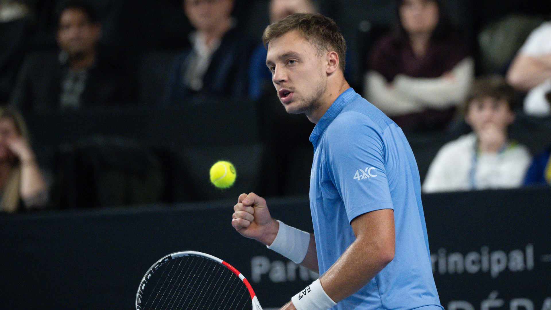 Medjedovic upsets Medvedev to reach Marseille final