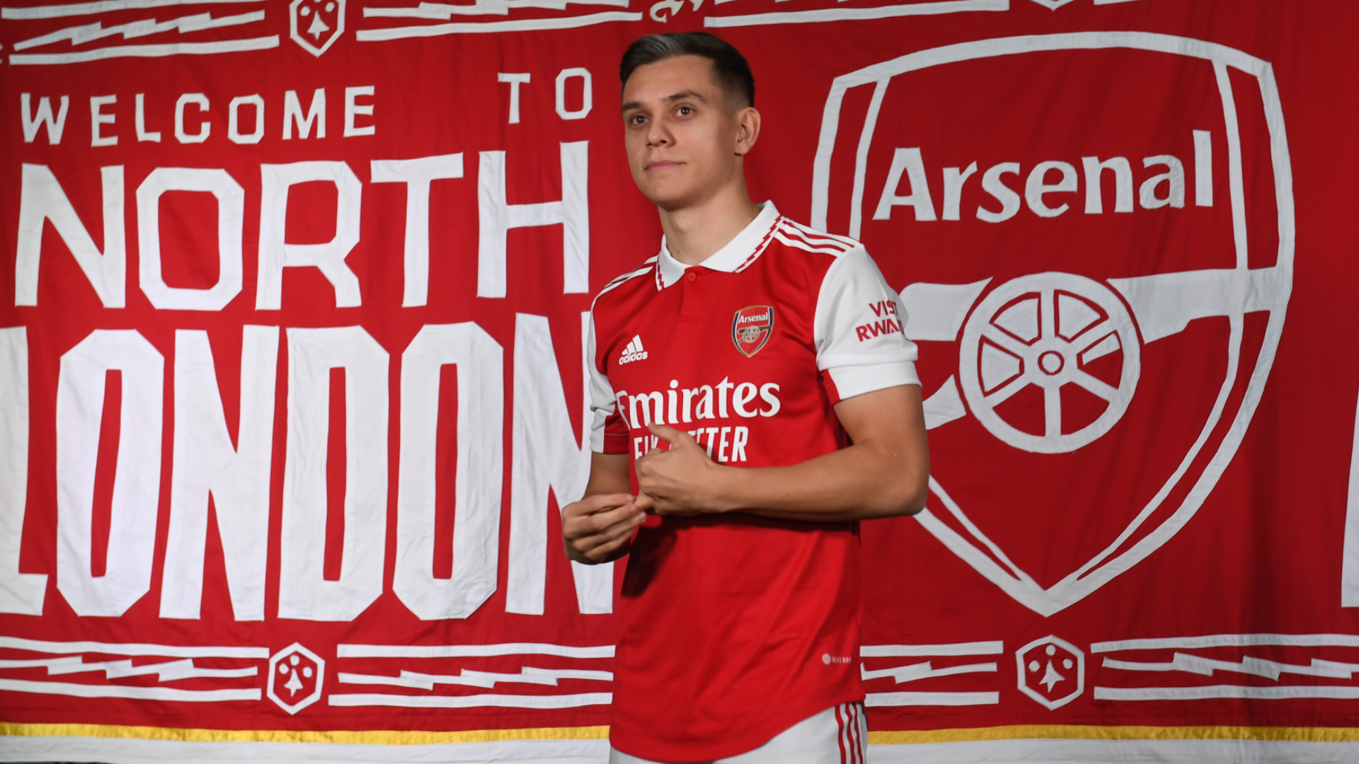 Leandro Trossard could make his Arsenal debut against Man Utd