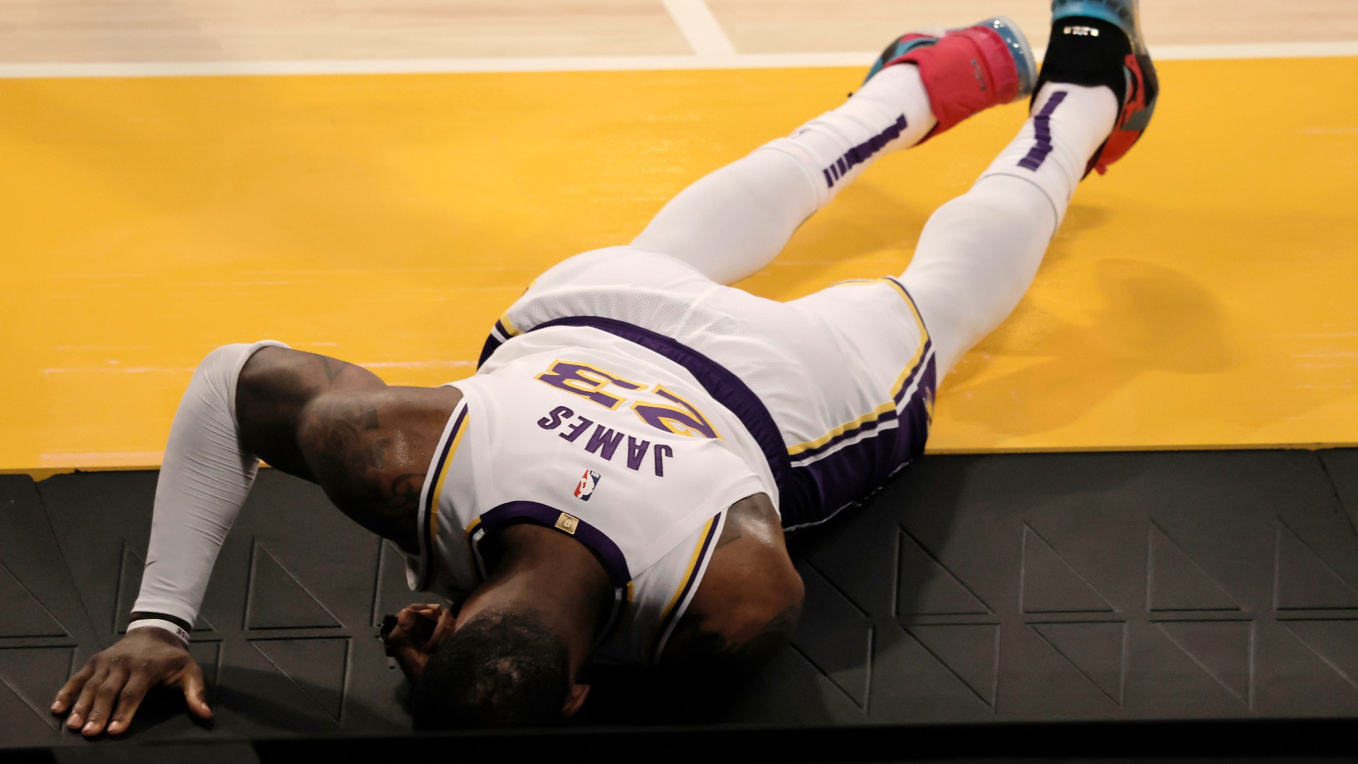 Lakers' Harrell unhappy over LeBron injury incident