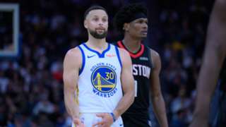 Warriors back in playoff fight after Curry's return, says Kerr