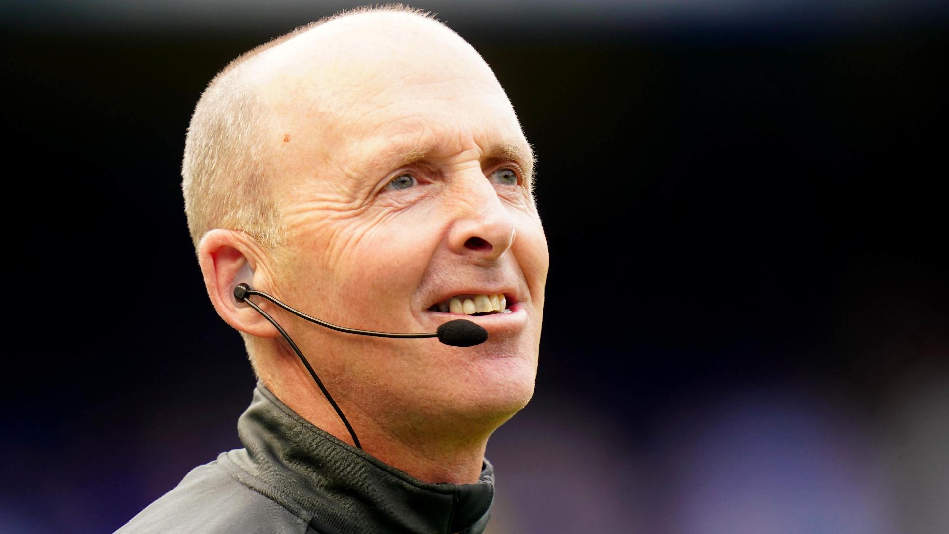 Mike Dean Avoided VAR Call To Spare Official Grief In Chelsea-Tottenham ...